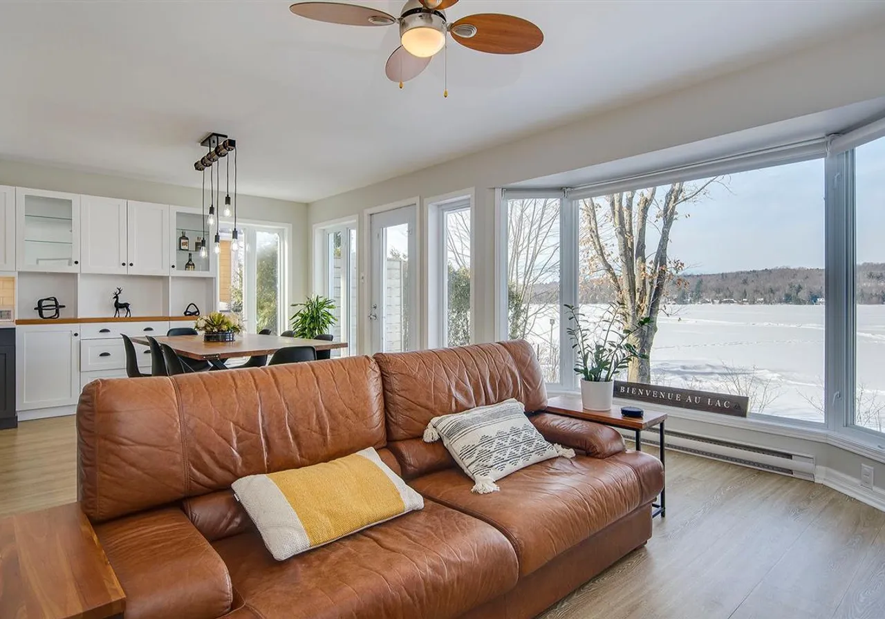 230 Rue Larose — photo 3