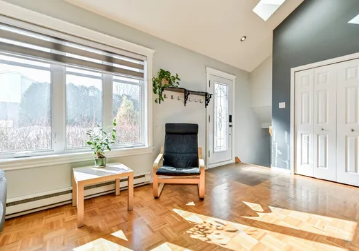 Maison à vendre - 519 Rue Bernard, Mont-Saint-Hilaire, J3H 5L6
