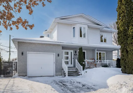 Two or more stories for sale - 896 Rue des Merisiers, McMasterville, J3G6J3