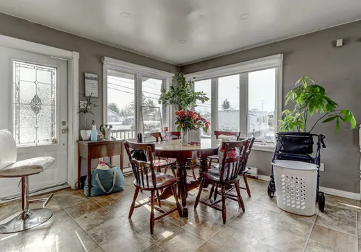 Maison à vendre - 2490 Boul. Ste-Sophie, Saint-Jérôme, J5J 2V3