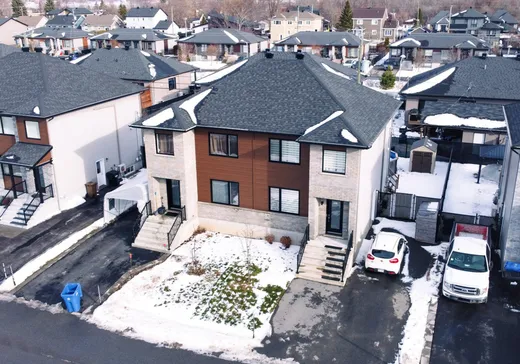 Maison à étages à vendre - 906 Rue Vinet, Salaberry-de-Valleyfield, J6S0C9