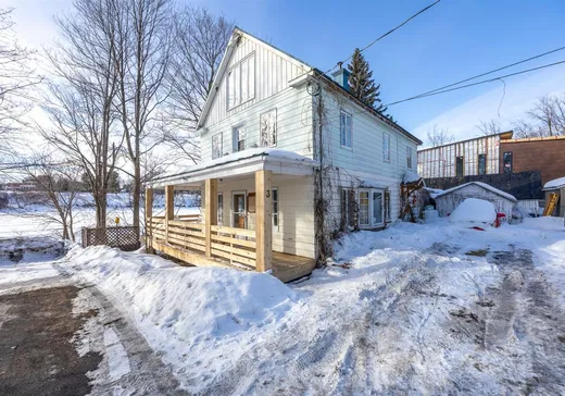 Maison à vendre - 3 Av. St-Joseph, Saint-Ours, J0G 1P0