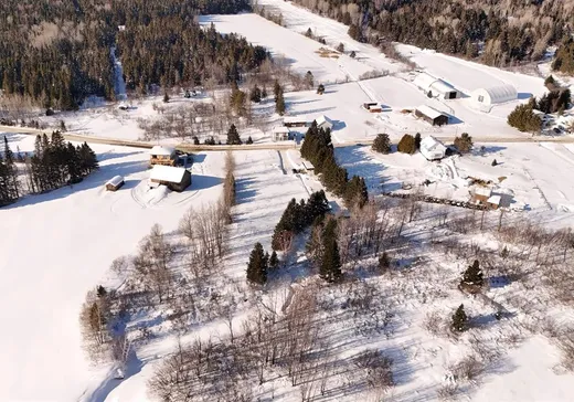 Loft à vendre - 571 Av. Royale, St-Tite-Des-Caps, G0A 4J0