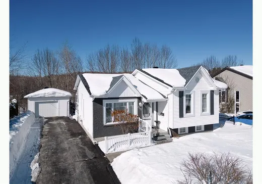 Bungalow à vendre - 2101 Rue de Ville-Marie, Sherbrooke, J1H6M7