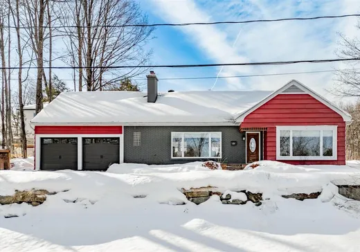 Bungalow à vendre - 27 Rue Spring-Garden, Sherbrooke, J1M1B9