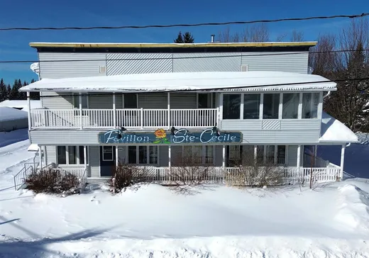 Maison à vendre - 4581 Rue Principale, Lac-Mégantic, G0Y 1G0
