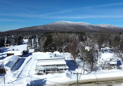 Maison à vendre - 4581 Rue Principale, Lac-Mégantic, G0Y 1G0