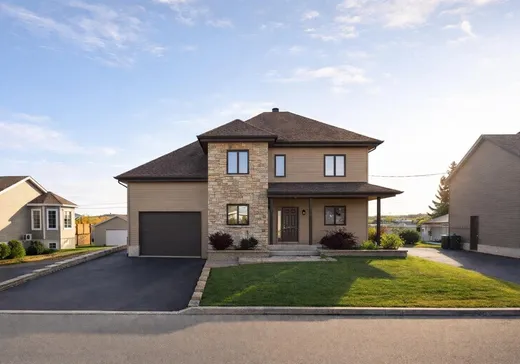 Two or more stories for sale - 628 Av. Guertin, Rouyn-Noranda, J9X5S7