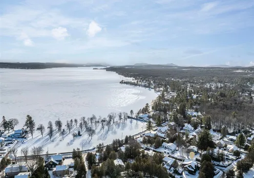 House for sale - 102 Av. de la Plage, Magog, J1X 5V3