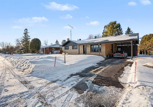 Maison à vendre - 118 Rue des Vétérans, Saint-Jean-sur-Richelieu, J2Y 1K7