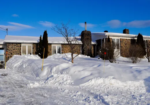 Two or more stories for sale - 390 Route 138, Port-Cartier, G5B2G9