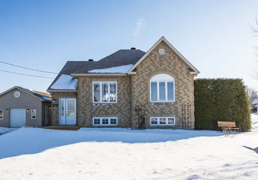 Two or more stories for sale - 421 9e Rang, Saint-Jean-sur-Richelieu, J0J1X0