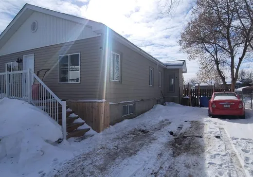 Bungalow for sale - 114 38e Avenue, Sainte-Marthe-sur-le-Lac, J0N1P0