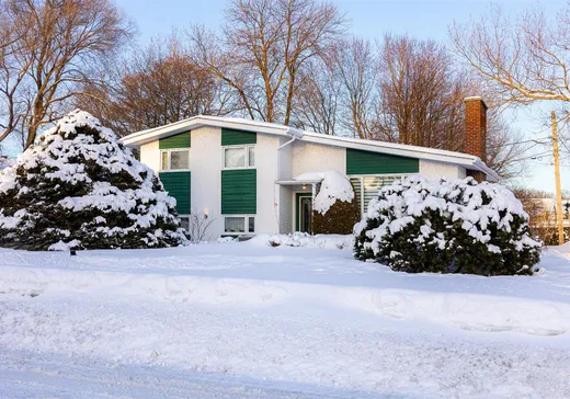 House for sale - 34 Rue des Pinsons, Sainte-Anne-des-Monts, G4V 2B2