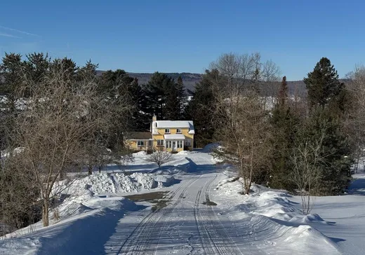 Two or more stories for sale - 1504 Route 161, Frontenac, G6B2S1