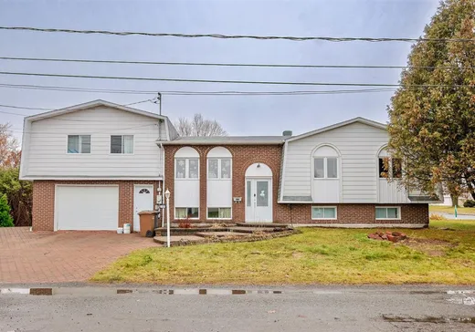 Paliers multiples à vendre - 2365 26e Avenue, Drummondville, J2B7H8