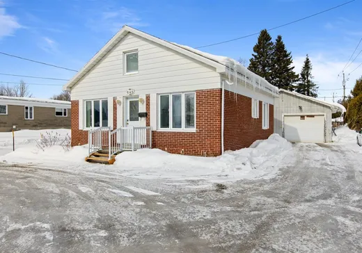 Un étage et demi à vendre - 645 Av. Ste-Thérèse, Beauport, G1B1C7
