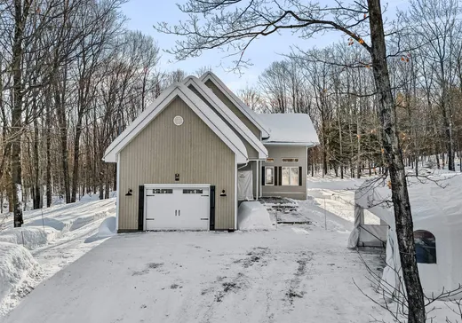 Maison à vendre - 20 Rue Beauregard, St-Hippolyte, J8A 1C6