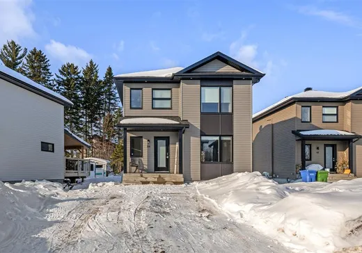 Maison à vendre - 44 Rue Milot, Beaupré, G0A 1E0