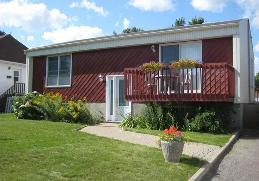 Maison à vendre - 2070 Rue du Valaincourt, La Haute-Saint-Charles, G2A 3G4