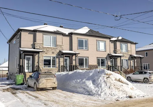 Two or more stories for sale - 403 Rue du Vaisseau-d'Or, Fleurimont, J1H0K3