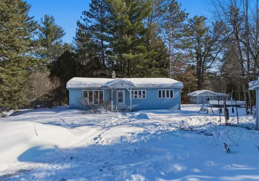 Bungalow for sale - 583 Route 249, Windsor, J1S0E6