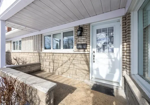 Maison à vendre - 11 Boul. Couillard-Després, Ste-Anne-De-Sorel, J3P 5B1