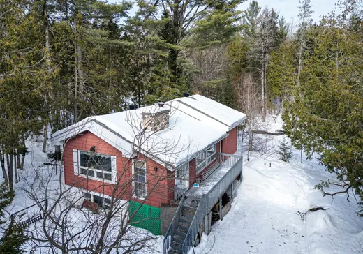 Maison à vendre - 2325 Rue du Mont-Baldy, Sainte-Adèle, J8B 1Y9