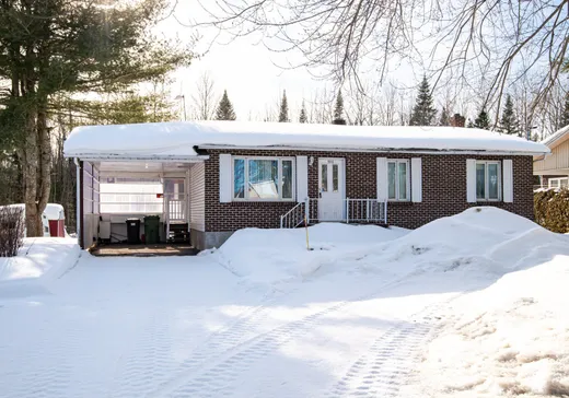 Two or more stories for sale - 598 Route 263 N., Plessisville, G6L5J1