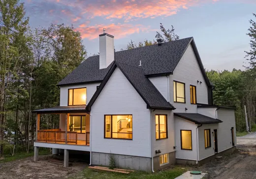 Maison à vendre - 221 Rue des Patriotes, Saint-Colomban, J5K 0S2