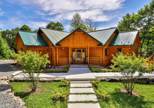 Maison à vendre - 510 Ch. des Lacs, Sainte-Adèle, J8B 0A2