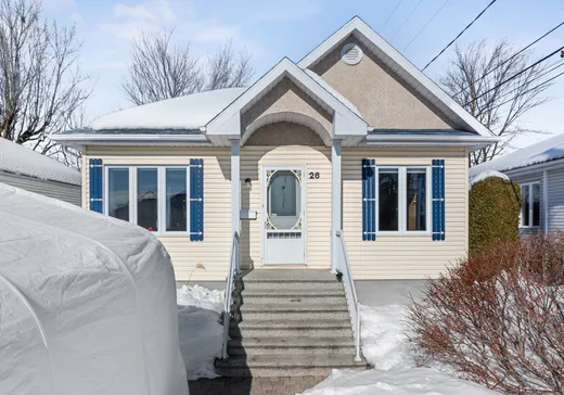 Two or more stories for sale - 26 Rue Delisle, Notre-Dame-des-Prairies, J6E1A3