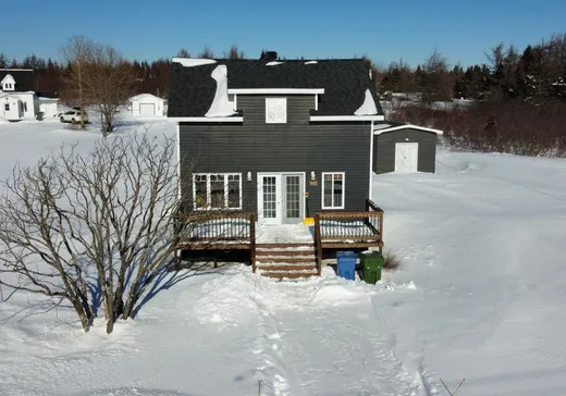 Maison à vendre - 607 Rue Jacques-Cartier, Moisie, G0G 2L0