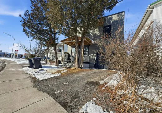 House for sale - 243 Boul. St-Joseph, Saint-Jean-sur-Richelieu, J3B 1W8