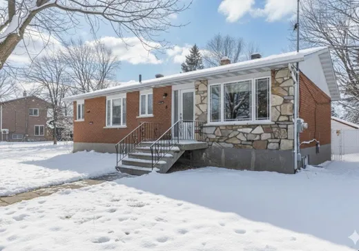 Maison à étages à vendre - 6 Rue William, Mercier, J6R1A5