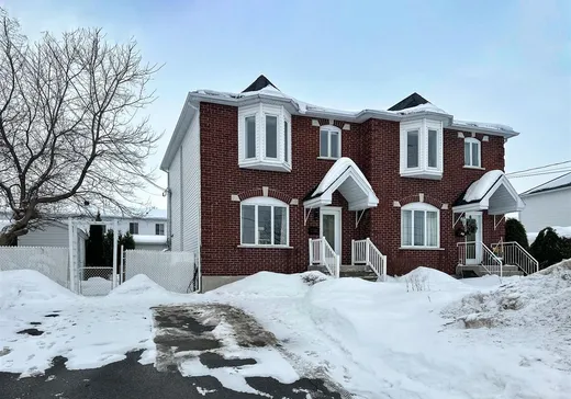 Two or more stories for sale - 36 Rue Chagnon, Victoriaville, G6P9R4