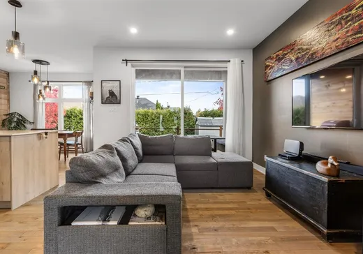 House for sale - 372 Rue du Golf, Saint-Zotique, J0P 1Z0