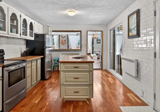 Maison à vendre - 548 Ch. du Tour-du-Lac-Lynch N., L'Ascension, J0T 1W0