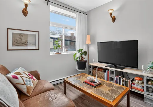 Condo à vendre - 2500 Ch. Bates, App. 205, Montréal (Côte-des-Neiges), H3S 1A6