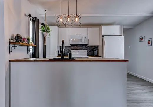 House for sale - 539 27e avenue du Domaine, Sainte-Marthe-sur-le-Lac, J0N 1P0