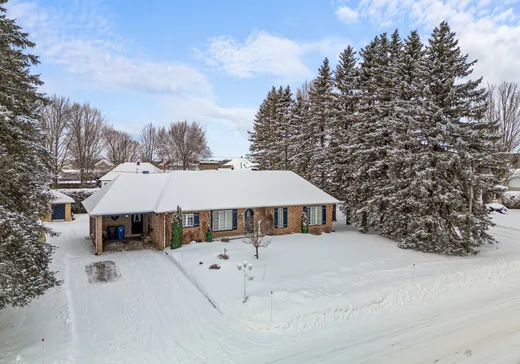 Two or more stories for sale - 453 Av. de la Sapinière, Sainte-Marie, G6E1A8