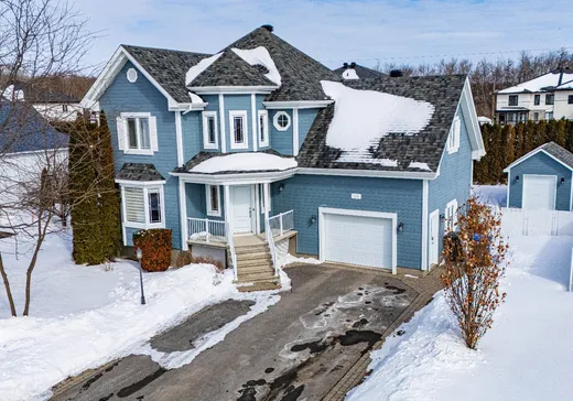 Maison à étages à vendre - 248 11e Avenue, Saint-Zotique, J0P1Z0