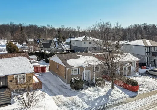 House for sale - 3979 Rue du Collège, St-Hubert, J3Y 5R9