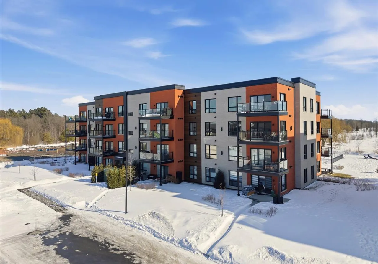 202 Rue de l'Aigle, App. 301 — photo 2