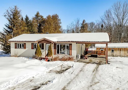 Bungalow for sale - 805 Route 253, Cookshire-Eaton, J0B1M0