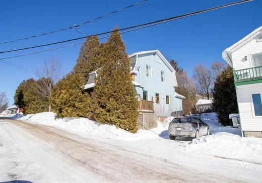 Maison à étages à vendre - 580 2e Avenue, Grandes-Piles, G0X1H0