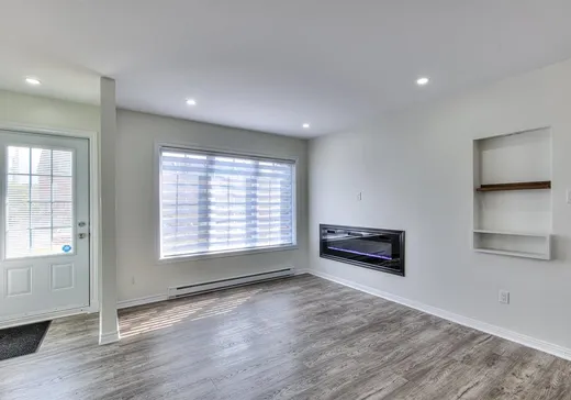 Maison à vendre - 596Z Rue Étienne-Lavoie, Laval (Sainte-Dorothee), H7X 0A9