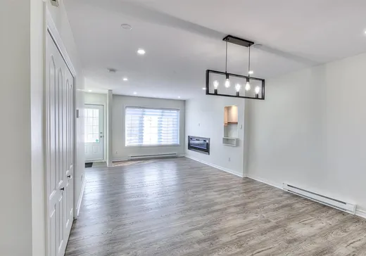 Condo à vendre - 596 Rue Étienne-Lavoie, Laval (Sainte-Dorothee), H7X 0A9