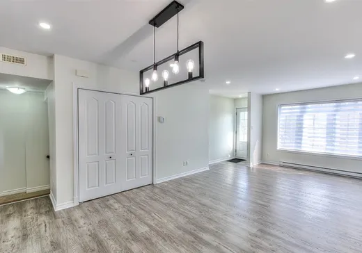 Condo à vendre - 596 Rue Étienne-Lavoie, Laval (Sainte-Dorothee), H7X 0A9