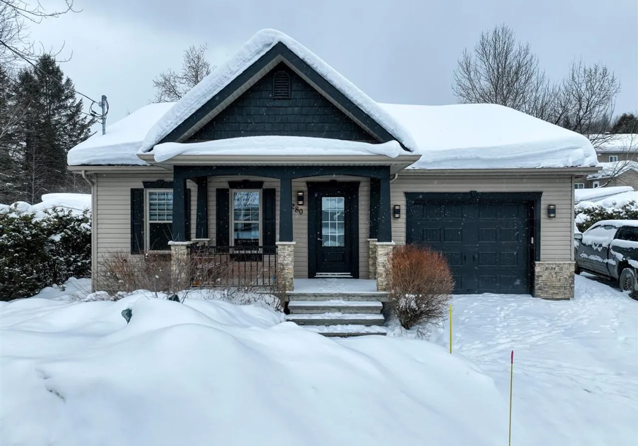280 Rue Champagnat — photo 1